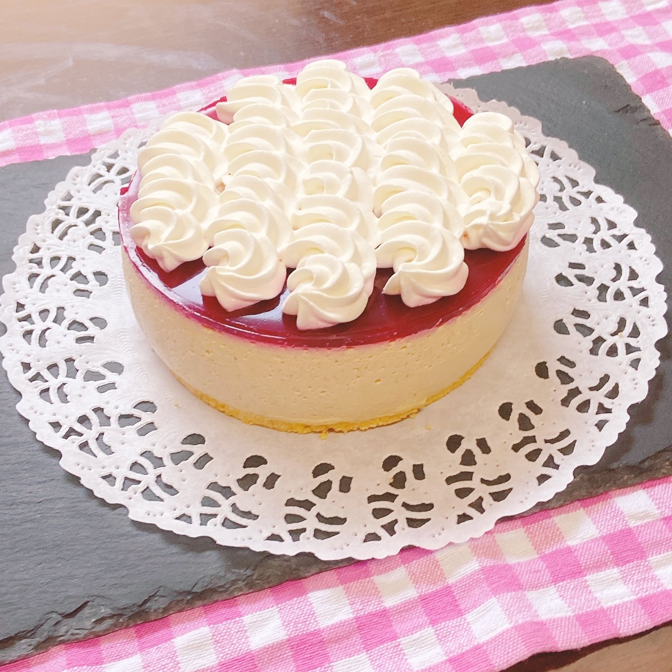 まみ ピスタチオムースケーキ作った ピスタチオと相性のいいラズベリーソースを合わせて ピスタチオの緑とラズベリーのピンクとクリームの白がクリスマスカラーみたい 笑 ピスタチオ ピスタチオムース ケーキ 手作りお菓子 お菓子作り T まみ ピスタチオムースケーキ作った ピスタチオと相性のいいラズベリーソースを合わせて ピスタチオの緑とラズベリーのピンクとクリームの白がクリスマスカラーみたい 笑 ピスタチオ ピスタチオムース ケーキ 手作りお菓子 お菓子作り T