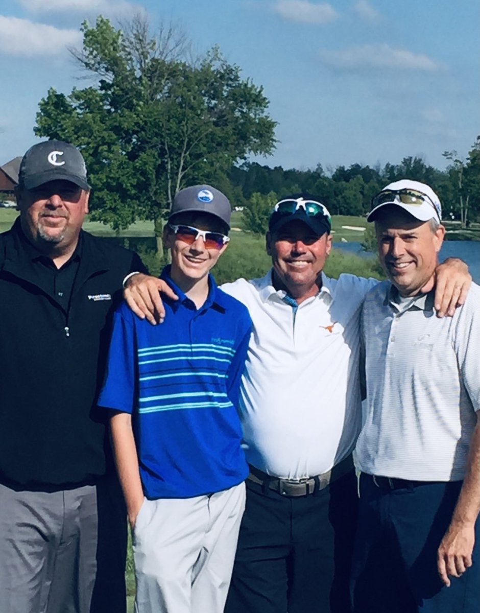 bilgema's tweet photo. @beemerpga @PNCchampionship .... just a few yrs ago. One of you is getting shorter. 🤣 #TeamBeem https://t.co/uaRcxFoXwU