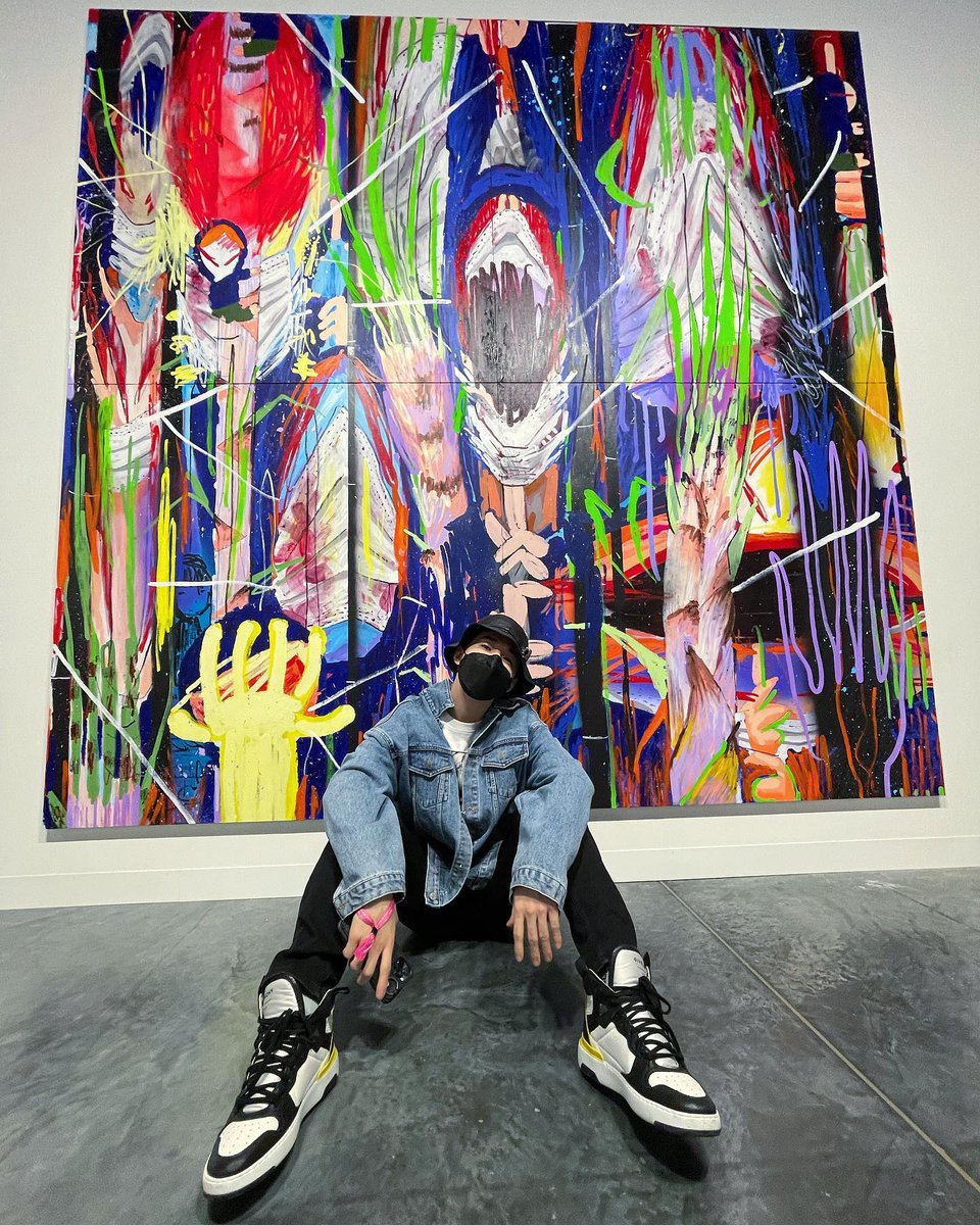 211205 Henry Lau's Instagram update:
#artbasel
#Henry #HenryLau
#헨리 #刘宪华
#ヘンリー 
#เฮนรี #劉憲華 <a href="/henrylau89/">HENRY LAU</a>

instagram.com/p/CXFE0azPwFx/…