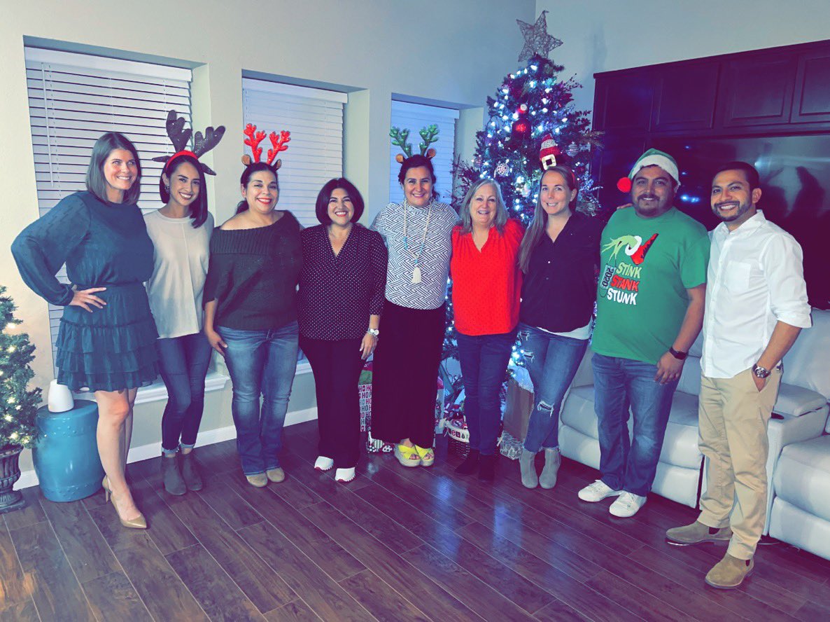 We had a great team Christmas gathering. I couldn’t ask for a better team. I love this tribe! 💙💛
#FifthGradeFamily #Tribe 
<a href="/Cambridge_AH/">🐴Cambridge Elementary AH</a> <a href="/AHISD/">Alamo Heights ISD</a>