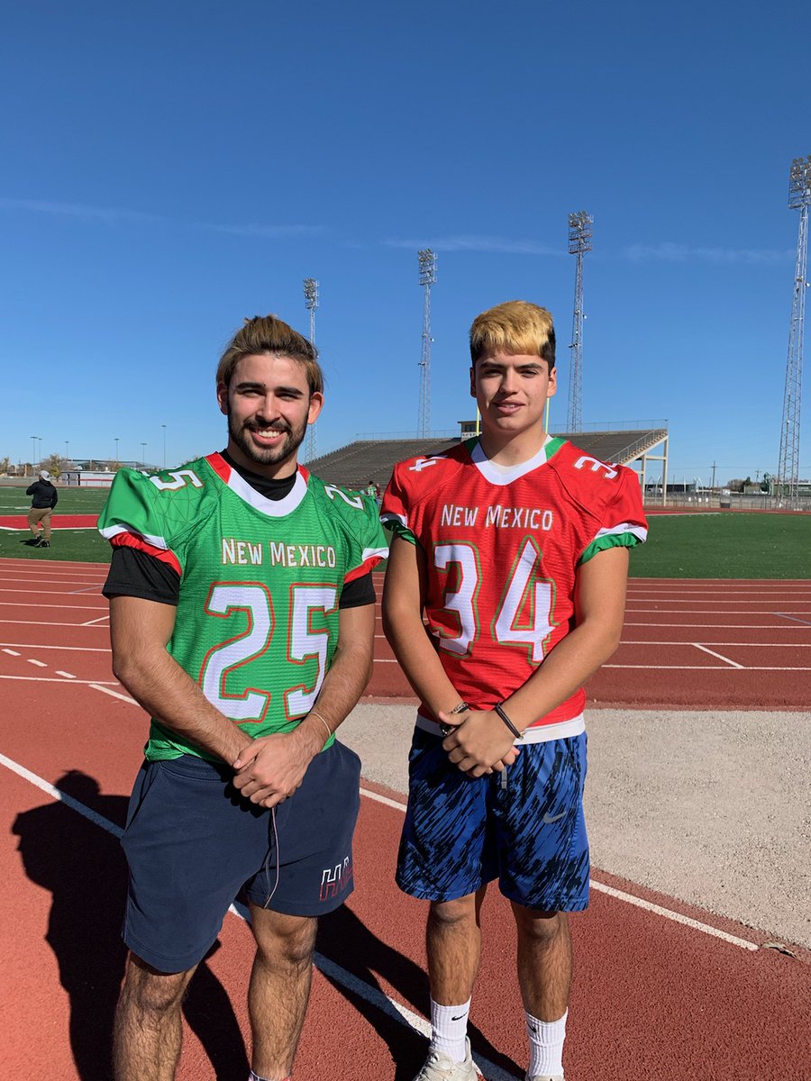 CoachDmontoya's tweet photo. Last time these guys will represent our program on the field. Both did a great job. Will miss watching them play. #sartanfootball #sonsofx https://t.co/L9xs7Bbl3s
