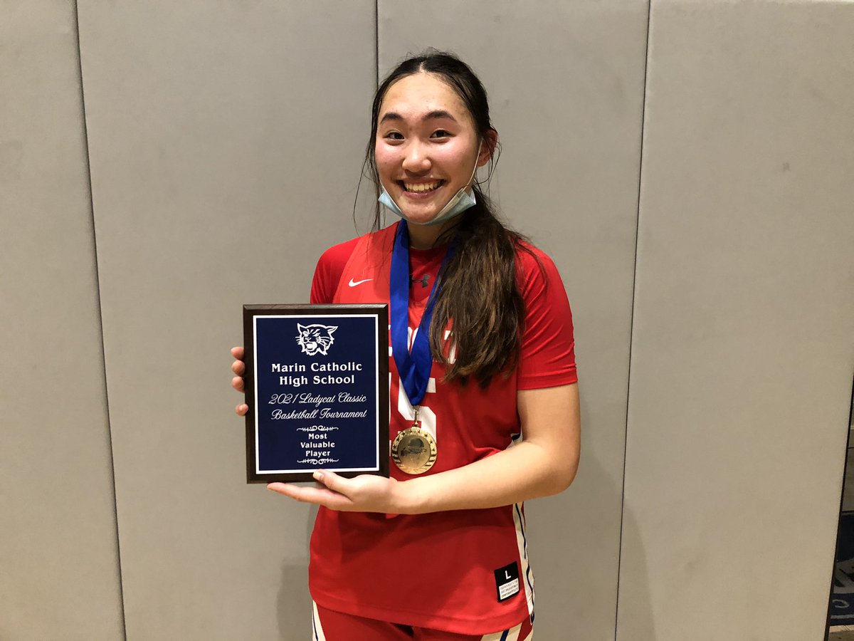 HaroldAbend's tweet photo. Ladycat @MCAthletics Classic  @CalHiSports #26 @StIgnatius puts on defensive clinic in 2nd half to beat hosts 54-40 @sabrina_maz_ MVP @Prep2PrepSports recap @KasselMedia @SIscores @NeelN19 @MitchMashMax @DarrenSabedra @NorCalPreps https://t.co/jBfEyS50eD