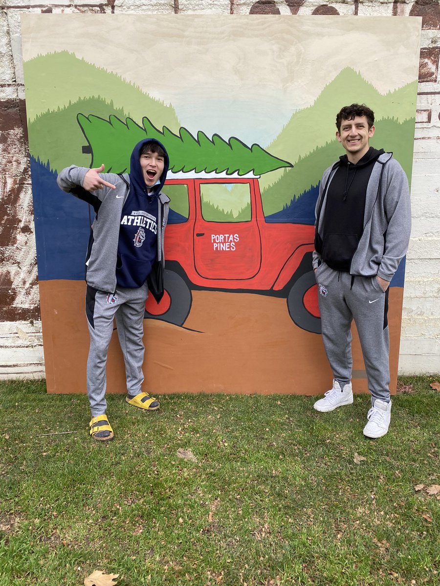 Great trip to Walla Walla. Came away 2-0 against two good teams and had fun along the way. In the win tonight Bellevue was led by:

<a href="/ykm_mauisze/">Maui</a> 40p, 4a, 3s
<a href="/Olesen_Ben/">Ben Olesen</a> 16p, 2s
<a href="/AydanJanssan04/">Aydan Janssan</a> 13p, 5r
Bishop Tosi 11p, 7r
<a href="/Drtjrr/">Daniel Thomas</a> 10p

Next up is Centralia on 12/7 at 6pm