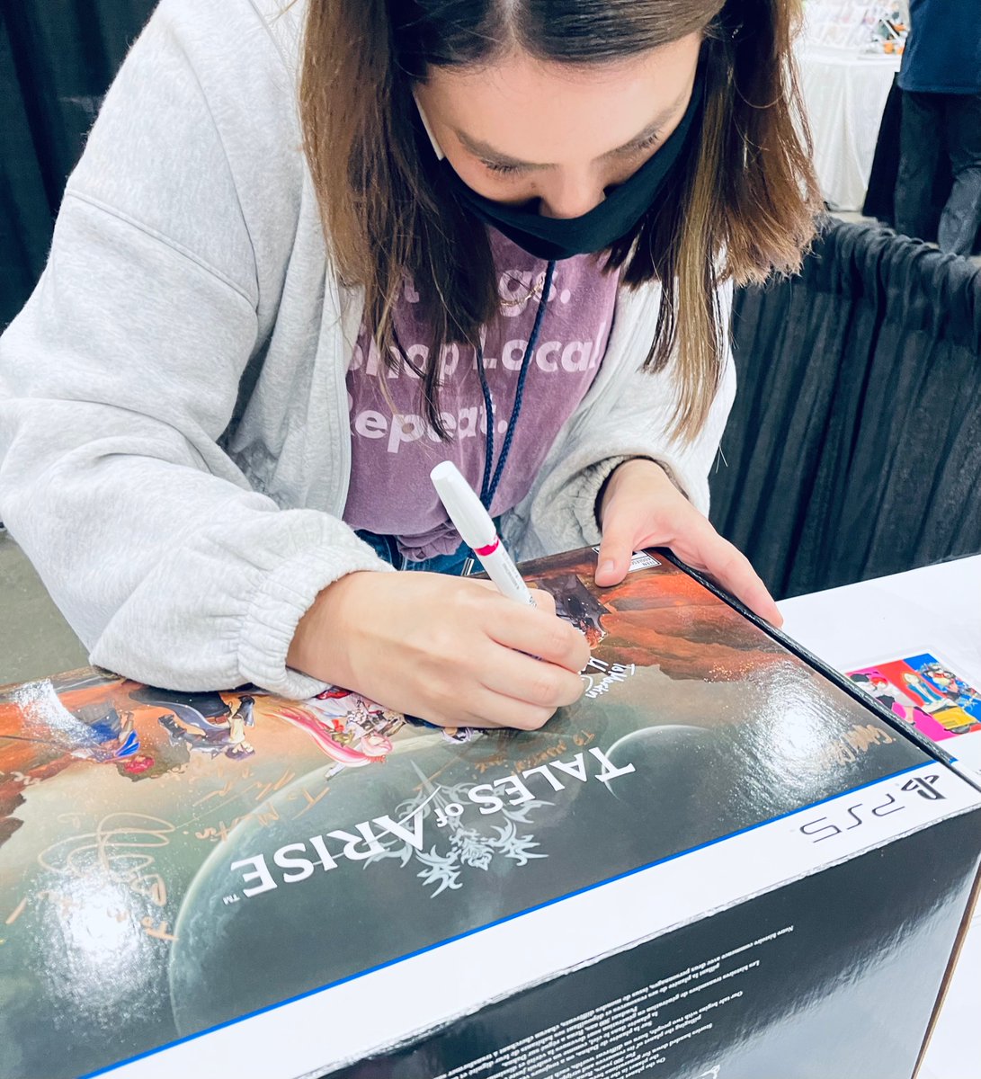 VampireHorde's tweet photo. Yay, added more autographs to my #TalesofArise collectors box! Today, I got autos from @ericalindbeck and @MeganTHarvey to fill the spaces. Thx a bunch to them! Three more to go! https://t.co/pWAsxSV12l