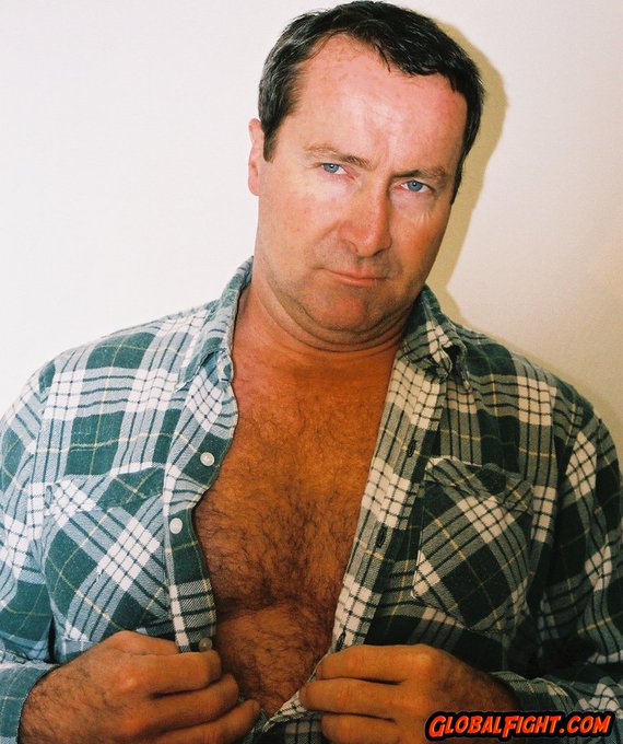 1 pic. Hairy Musclebear Daddy VIEW JIM DAILY JACKOFF at https://t.co/oAwhABJ0gw  --  #hairy #musclebear