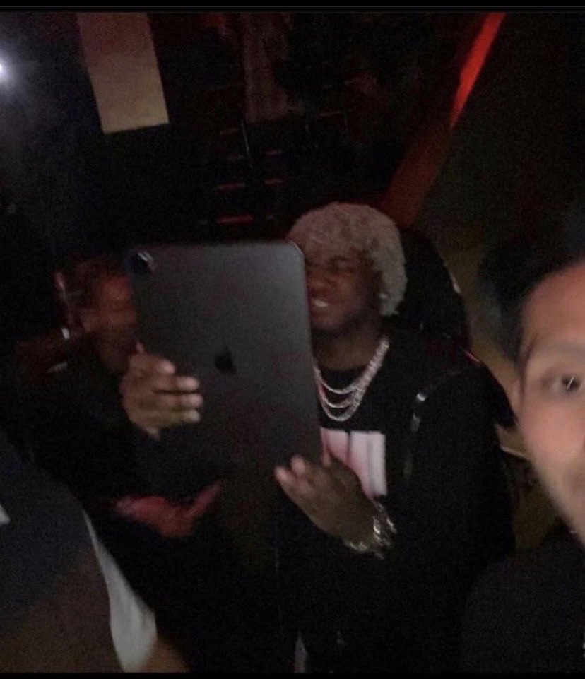 xviijaaa1's tweet image. wtf does this nigga ken carson be doing at the carti shows 😭😭😭😭