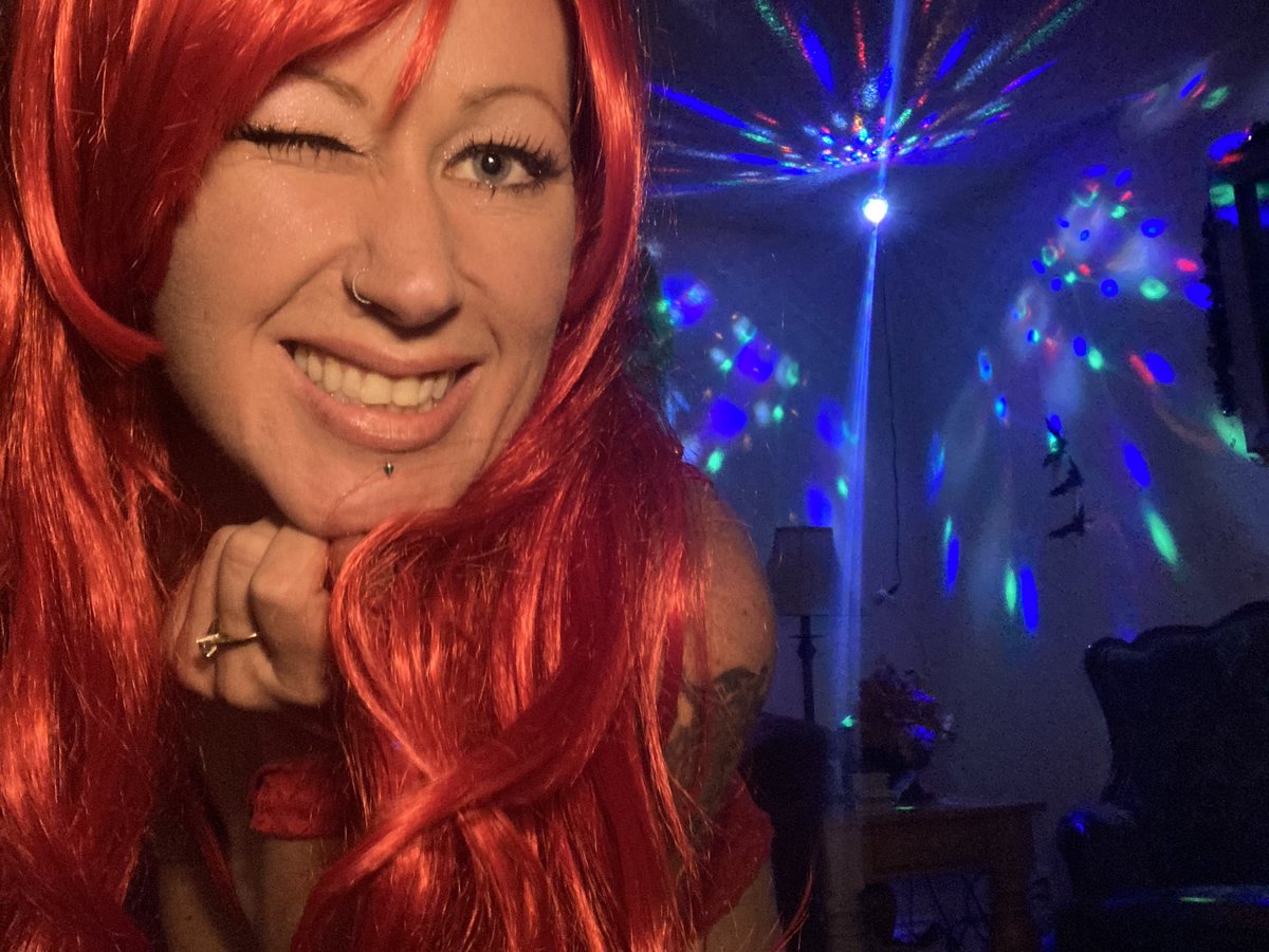 Sorry everyone free spots gone! However All you naughty FLOWER lovers 420 PROMO! 40% off 1st mon avail 20 days! Turn on REBILL and get 4, $20 videos for only $10! REBILL &amp; TIPS also gets you way more of my attention, and cheap personalized content! onlyfans.com/laurawho420