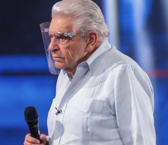 oqui76693048's tweet photo. Todos mis respetos a Don Francisco, ya es un abuelito y sigue ahí motivando para que la #Teletón2021 siga rehabilitando a miles de niños y apoyando a sus familias ❤️. https://t.co/OAGQ0J5RXr