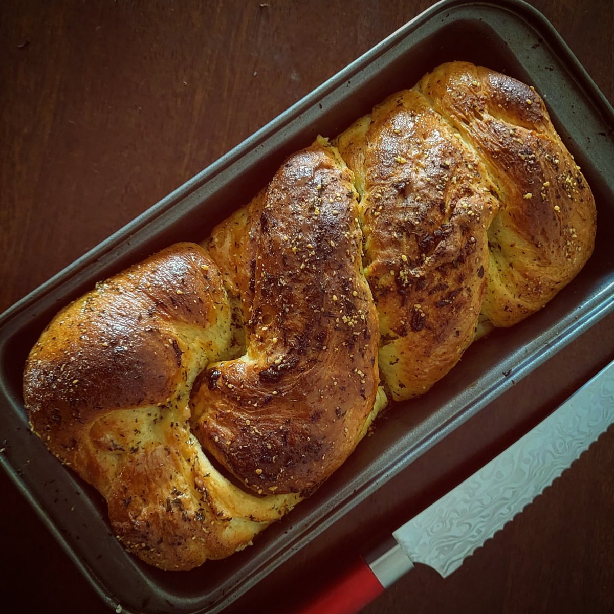 bithighosh's tweet photo. Who can say no to a freshly baked bread. Here is my "herbed garlic pull apart bread". Savor it anytime!

#food #weekendmood #baking #BakingIt #bake #baker #bakery #homeMade #foodphotography #foodblogger #Bangalore https://t.co/IKVjNwAQo1
