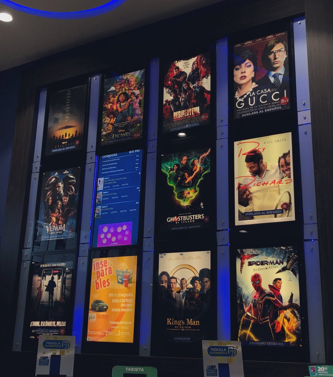 rodrerick204's tweet photo. Amo el acento italiano de gaga en House of Gucci, pero también debo reconocer que el doblaje al español es maravilloso 😍😍 #HouseOfGucci #LadyGaga #IAmFair @HouseOfGucciMov @lacasaguccipeli @LadyGagaMxOf https://t.co/ttvBrdA2w4