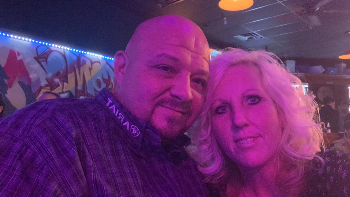 dlestep3's tweet photo. Enjoying my last  night as 44 ❤️ with my favorite man❤️ #HowlTV  #HowlLouisville https://t.co/LhFTRc2oRA