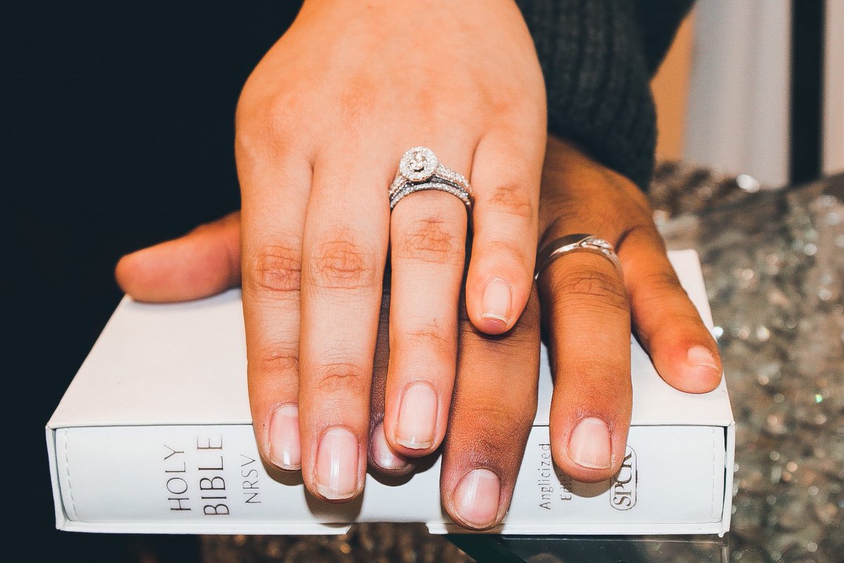 12.3.2021 | Simplicity is enough for a love as strong as ours. With the satisfaction of each other, and our spontaneity, we set out to have our ideal wedding. It was everything we could have asked for and then more. Mr. and Mrs. Garcia, forever and always. 💚❤️