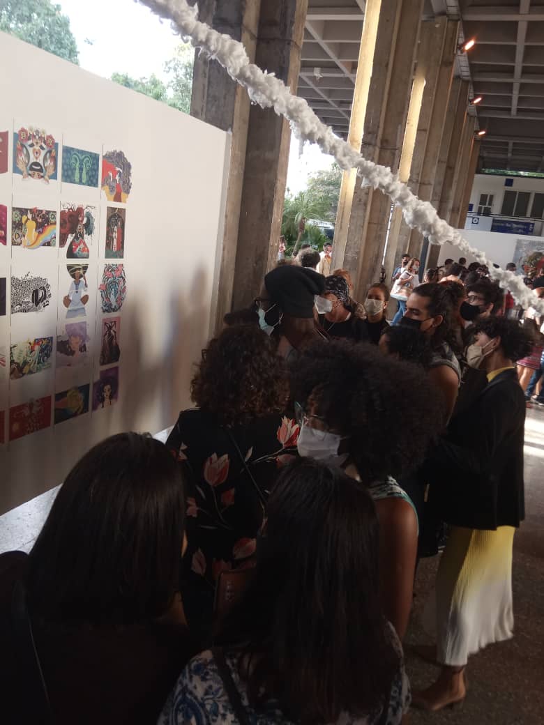 Les traigo foticos de la expo en la que estuvo El Aquelarre (@elaquelarre_zine en IG) ✨

Acá están: @TLBnoesigual @Irenillart @AnaRoxanaDiazO1 @Blue_Darlyn <a href="/karlotik97/">Karlotika 🔞 VGen OPEN!</a> @db_artt <a href="/Alexs_arts/">Alexandra</a> <a href="/Mei_LFong/">Mei</a> <a href="/gabz_workz/">Gabi</a> <a href="/la_massa_girl/">Rocío Morejón De León</a> <a href="/mash_tessa/">Massiel Tessa</a> <a href="/chelsyescalona/">Chelsy Escalona Suárez</a> <a href="/DrawJournal/">@draw_my_journal👩🏻‍🦰🎨</a>
y más!!