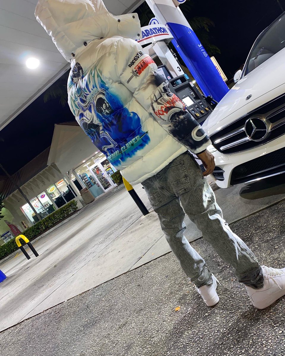 fourwaymccoy's tweet photo. YBKJEFE IM 22 &amp; 🆙 4️⃣EVA HAVIN ♻️♻️🥷🏾 25-2-11 https://t.co/nJWuyj0R8k