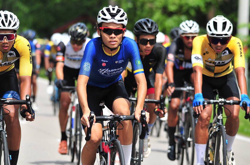 nsblackpanthers's tweet photo. Kedudukan Terkini #JelajahNS2021 Peringkat Ketiga

Sprint 1- Kundur (Km 40.7)

84-Mohamad Faisal Izuddin (Terengganu)
19-Zulhelmi Zainal (MSN)
50-Muhammad Riadz Abdul Malik (Perlis) https://t.co/iaowaHd7ZI