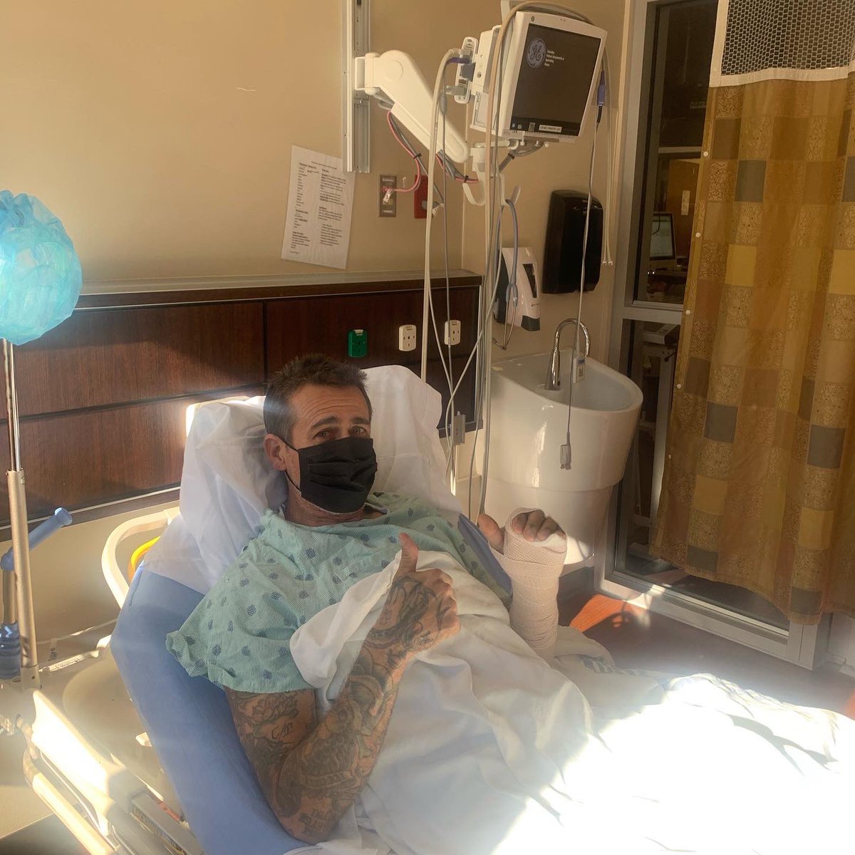 Saltwatertattoo's tweet photo. One day in a California ER, nine days in Colorado, two surgeries back to back, about thirteen pins, a shitload of sutures and my hand is back together, and I’m home. I was an emotional mess when I walked through the front door and hugged my wife and kids. https://t.co/u9ptHhO2CR