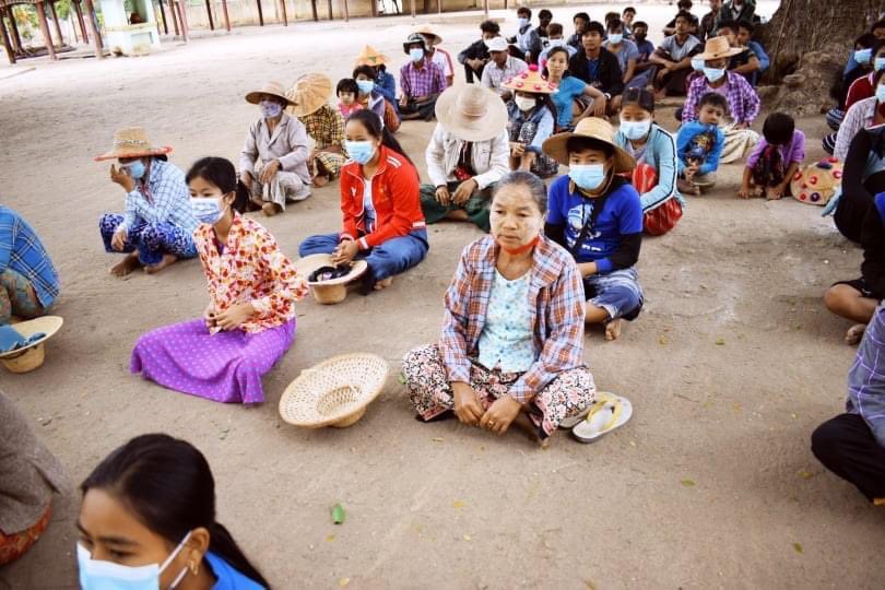 ShweYiHtet2's tweet photo. Pro-Democracy activists from Eastern Parts of Yinnmarpin and Northern Parts of Sarlingyi Tsp staged the protest against the military coup.#Dec5Coup #WhatsHappeningInMyanmar #HelpMyanmarIDPs https://t.co/grSpHOJylq