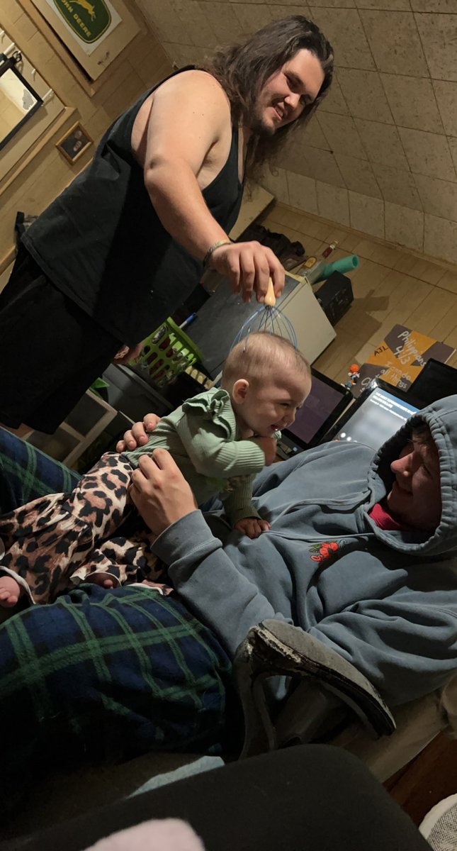 JamieRamirez5's tweet image. Beyond blessed to have friends that love all of my kids too. ❤️ they get to grow up &amp;amp; have plenty of uncles that stand beside them.