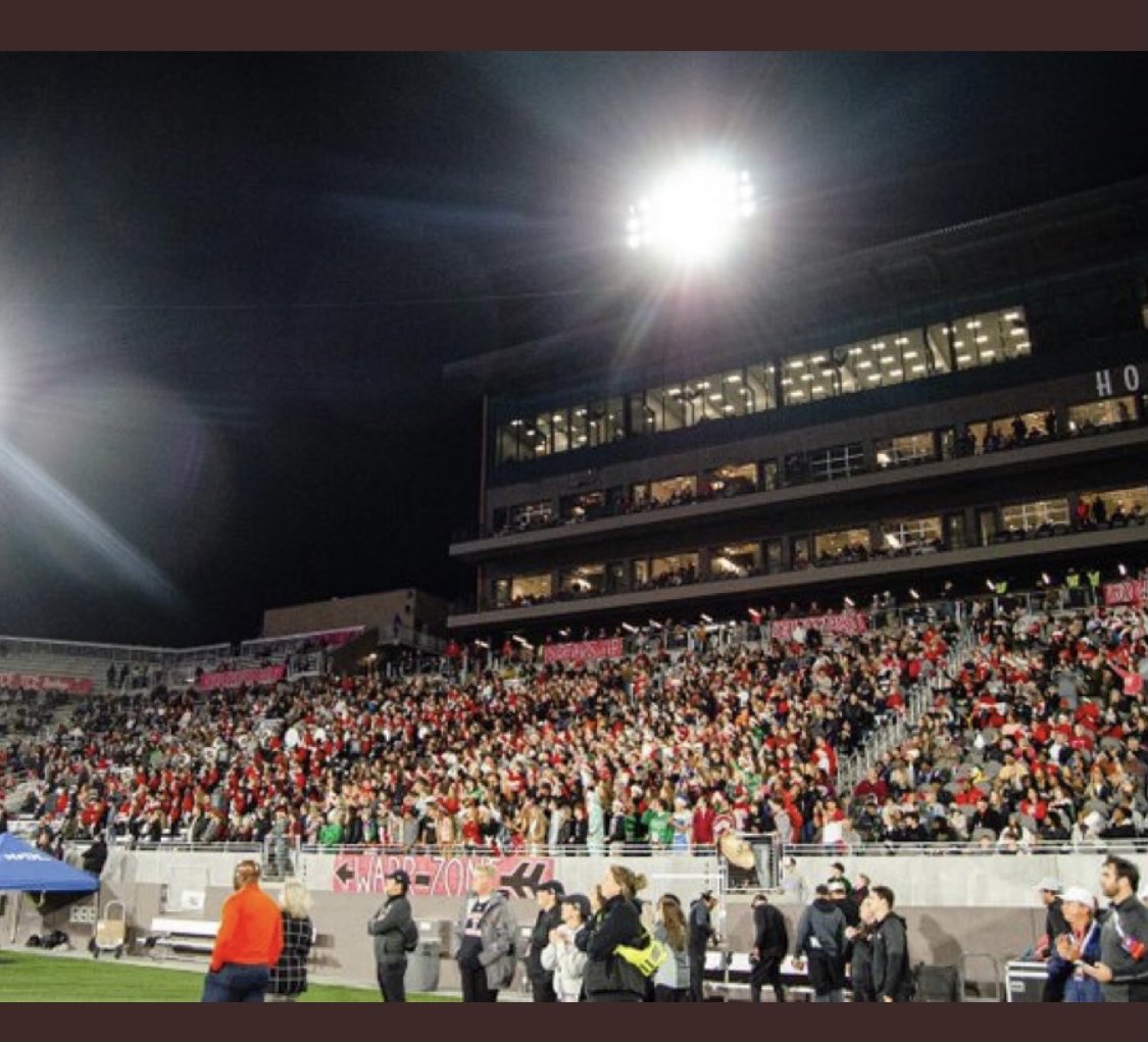 coachmarkf's tweet photo. You think it matters to ⁦@WARRIORNATION20⁩  and the people in Alabaster? Time to enjoy our family, all the great memories and to give thanks to the Lord! For He is Good! Merry Christmas and Happy New Year from the Thompson Warriors!!! God Bless!!! ⁦ # OUTWORKEMALL!!! https://t.co/Ca0DqmjAjv