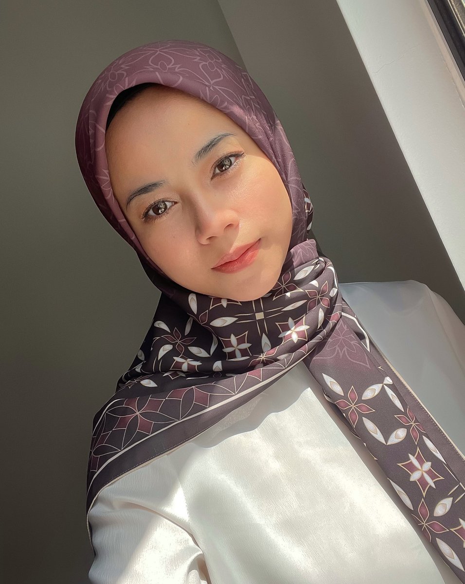 syzleenanisa's tweet photo. RT for Agra
Fav for Hagia

Agra.                                    Hagia. https://t.co/HYZN9vy7h3