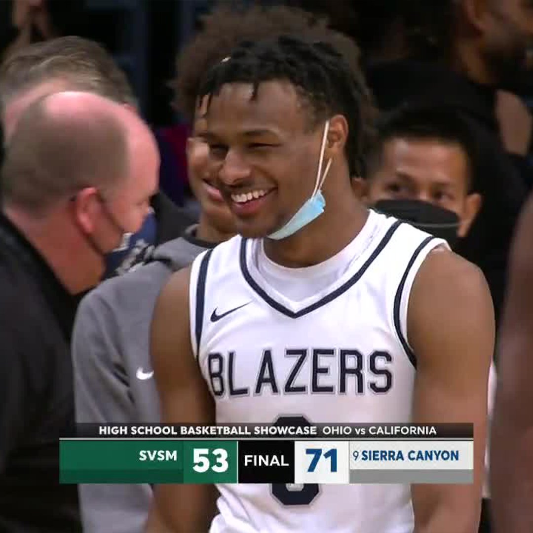 SportsCenter's tweet image. Bronny had a HUGE night at Staples Center against LeBron's alma mater ♨️

⭐ Team-high 19 points 
⭐ NBA-range threes
⭐ Showed off the bag 🎒