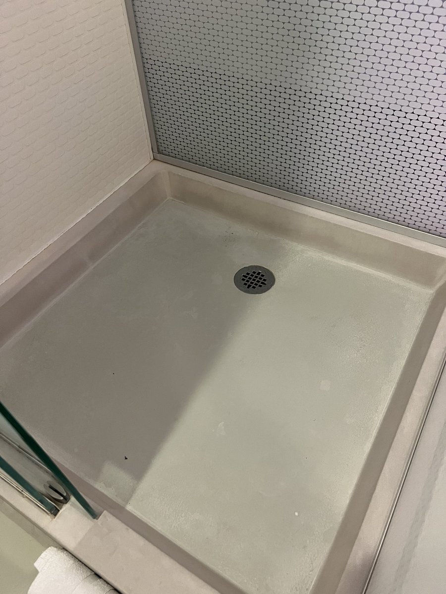 sneller83's tweet photo. @YotelHQ Not only is there a complete lack of customer service but the rooms are filthy. I’d love to hear your feedback on the Yotel NYC. https://t.co/HhvQLzusu2