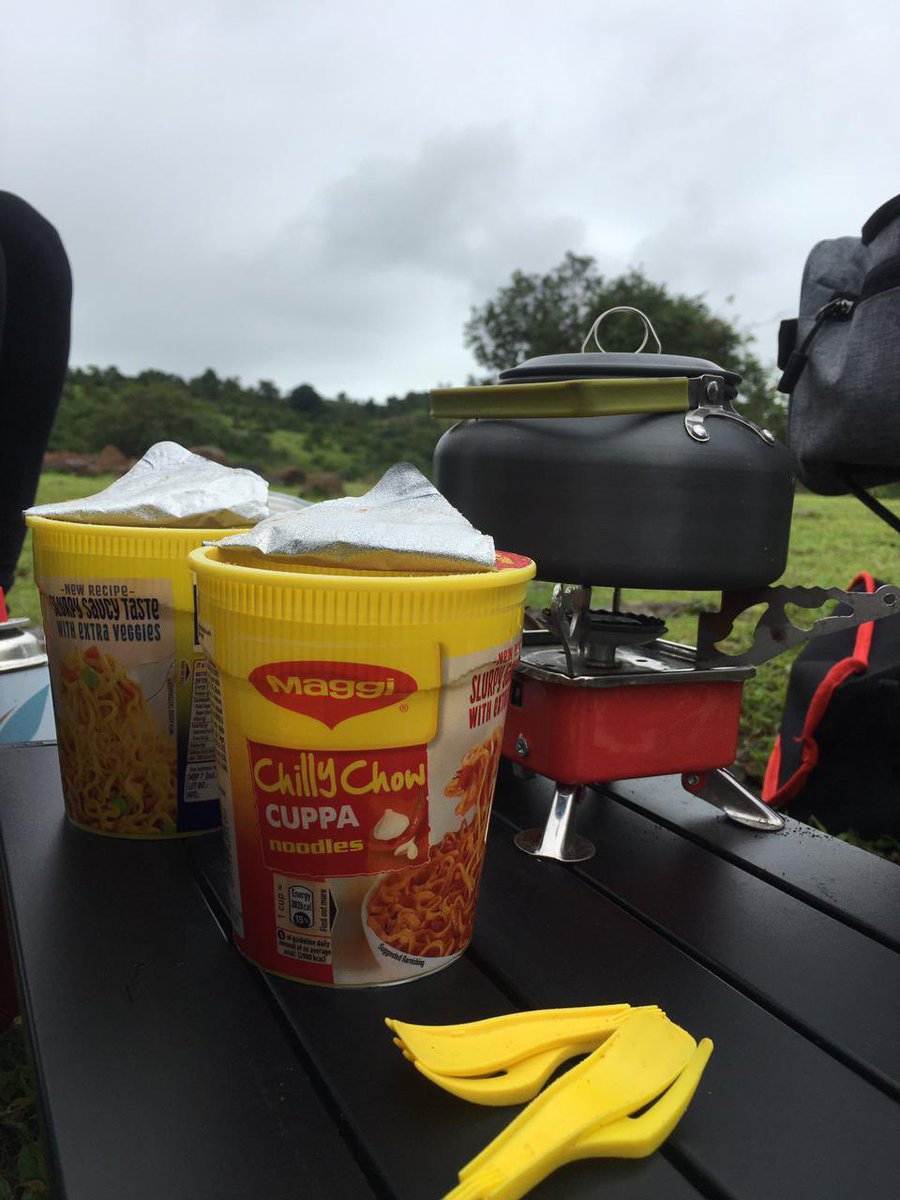 Geeky_Foodie's tweet photo. Our favourite Sunday camping food is Kaapi, Maggi, Soup !
My cousins also enjoy sunny side up eggs and some BBQ!
#AeropressTravel #Kaapiness
#SundayMorningCamping with my favourite people.
#ThrowbackThread of pics. 1/ https://t.co/aqGqX3zUl7