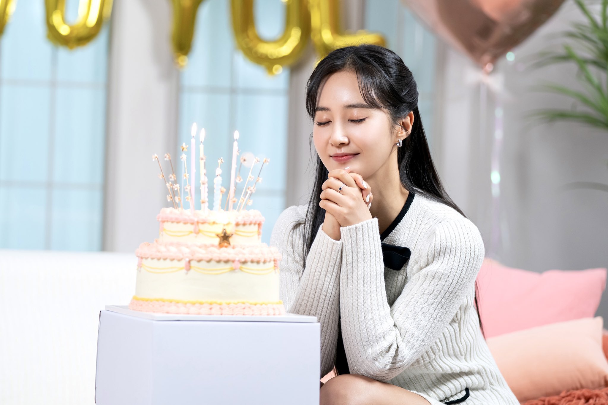 HAPPY BIRTHDAY TO OUR BEST ACTRESS KWON YURI    