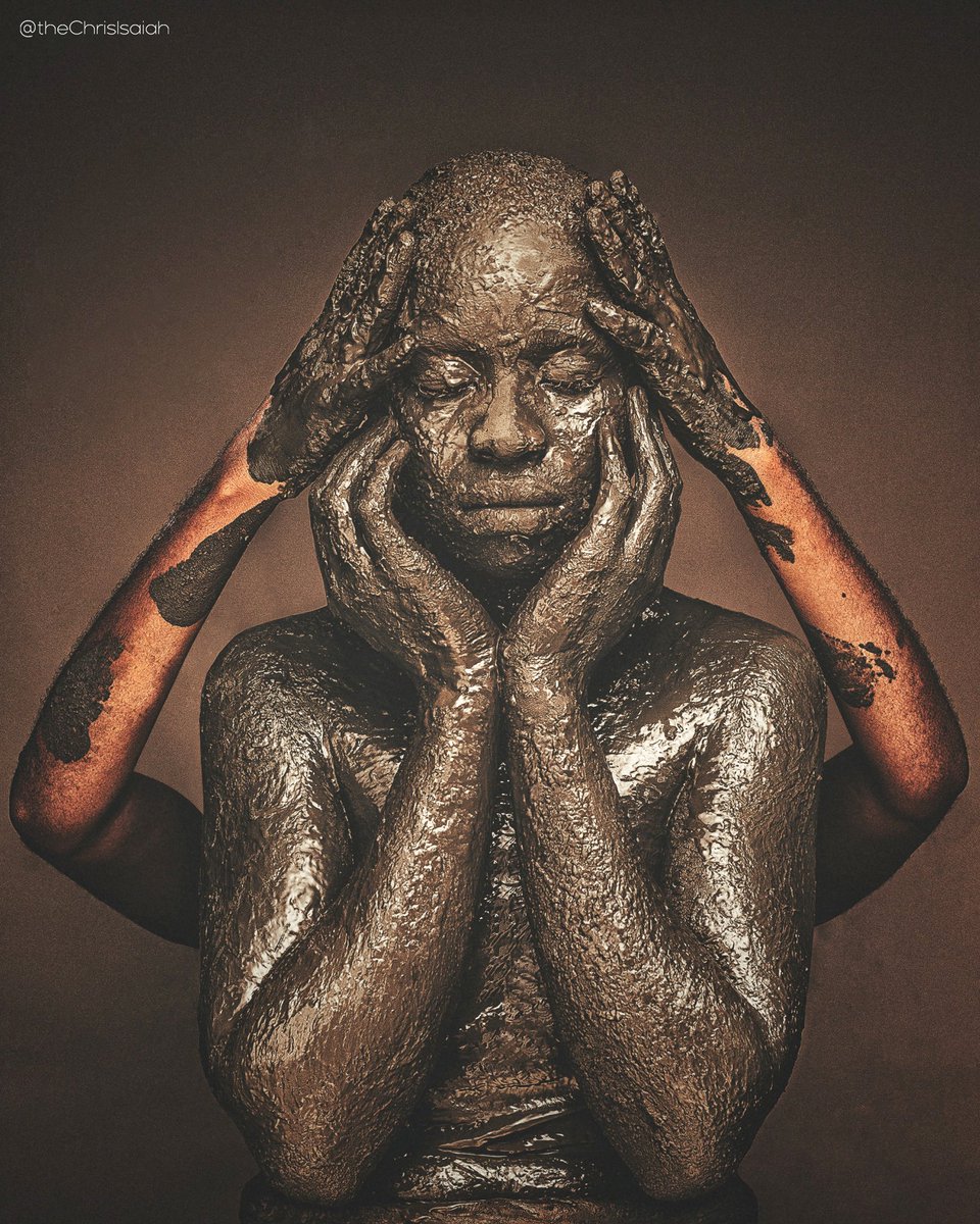 TheChrisIsaiah's tweet photo. THE CLAY AND THE PORTER

This is my genesis #nft drop on @opensea.

It's a collection of 7 unique nft photographs that explore concepts and themes within identity and creation.

https://t.co/gPHkNBpHlO https://t.co/tmd8mEH33A