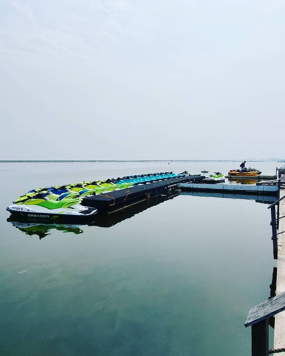 brpindonesia's tweet photo. Line up! #seadoolife 
#gtxpro #jetski #bali #watersports #indonesia #baliindonesia #travel #fun #adventure #parasailing #bananaboat #watersport #seadooindonesia #holiday #beach #travelphotography #instagram #nature #instagood #wonderfulindonesia #picoftheday #seadoo #lifestyle https://t.co/G3qLZwf2Je