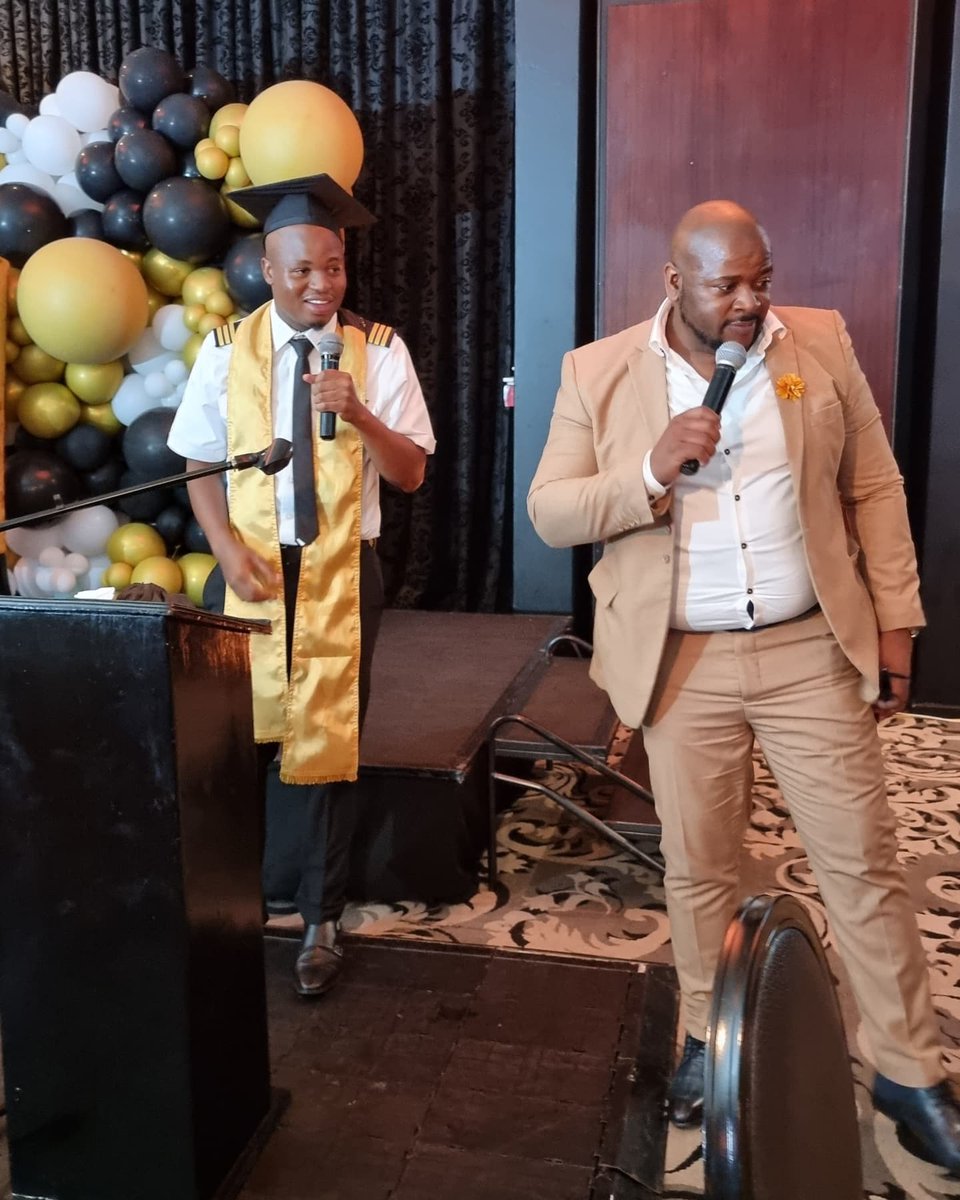 SebasaMogale's tweet photo. One of the few young African Pilots, Rams Mohlahlana, from Limpopo, Polokwane just graduated 🎓 #lastnightthings #mcduties🎤 https://t.co/fUlYOxLgB5