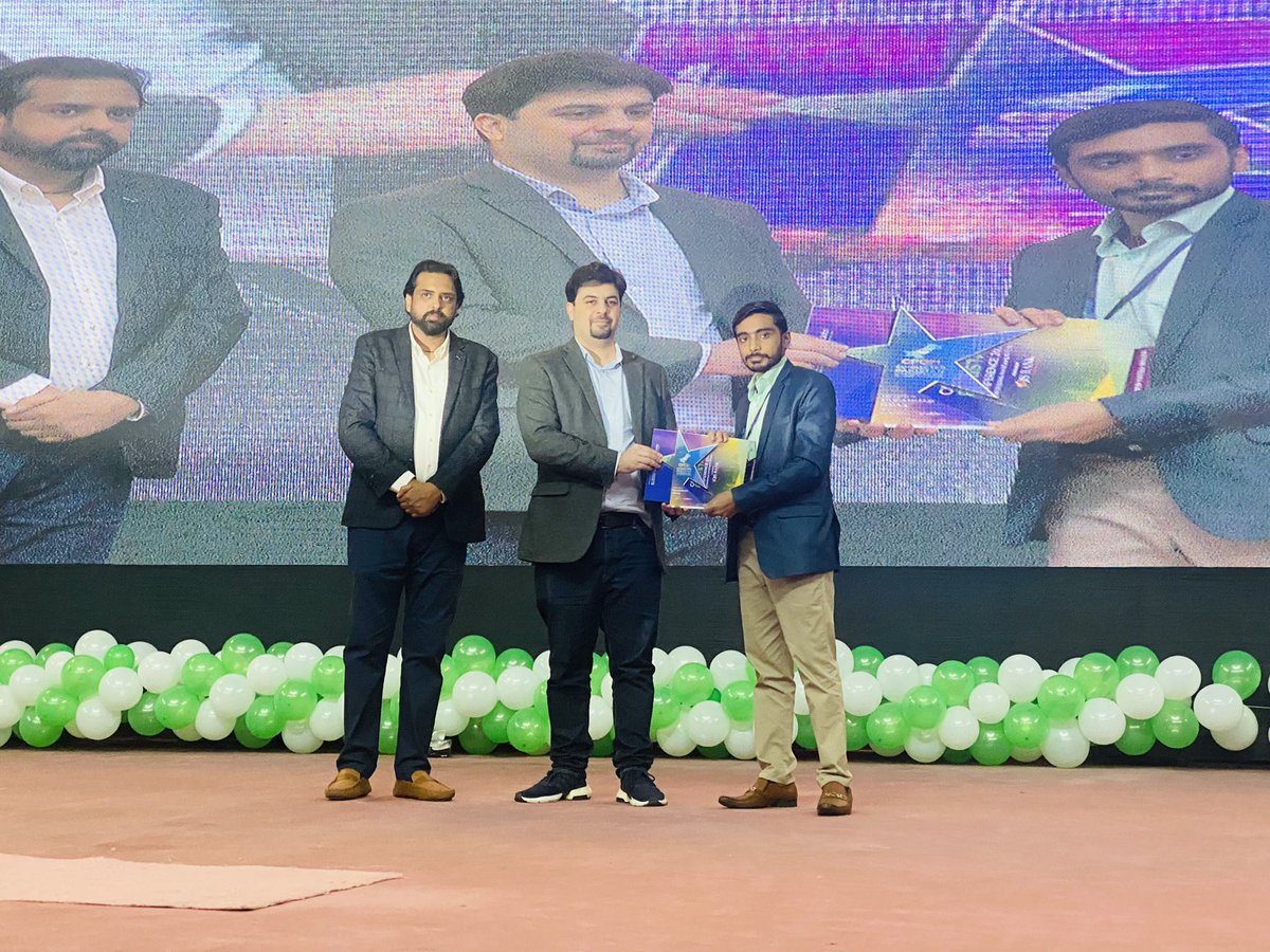 ismailprogramer's tweet photo. #cpc
#ConnectedPakistanConference
#day2
#digitalawards
Finally the day come
Top rated seller of Pakistan πππππ https://t.co/SXfztCmsXQ