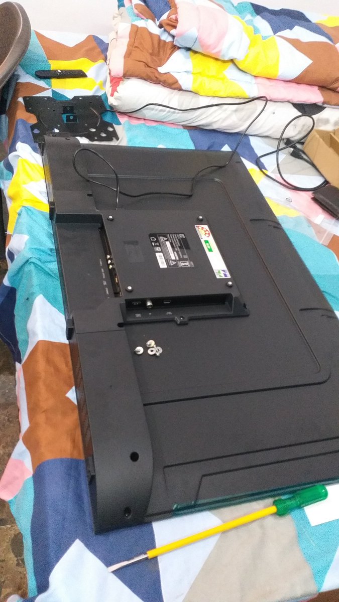 abhash0303's tweet photo. @OnePlus_IN @oneplus  the tv installation is failed and one plus is not providing immediate solution to any failure? They are telling it will takr 10 12 days to replace the tv... this is yhe worst service I have ever seen https://t.co/y1JzVrD2Mb
