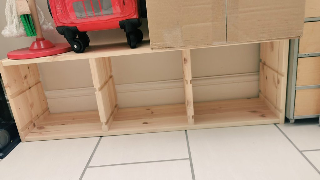 arshia_uk's tweet photo. @IKEAUKSupport Thanks for the reply. Surely this information should be provided when purchasing the shelf unit! Why even continue selling it for the last few months?! I  didn't keep my receipt for the unit, but now I wish I had! https://t.co/ZRtVYFa9GP