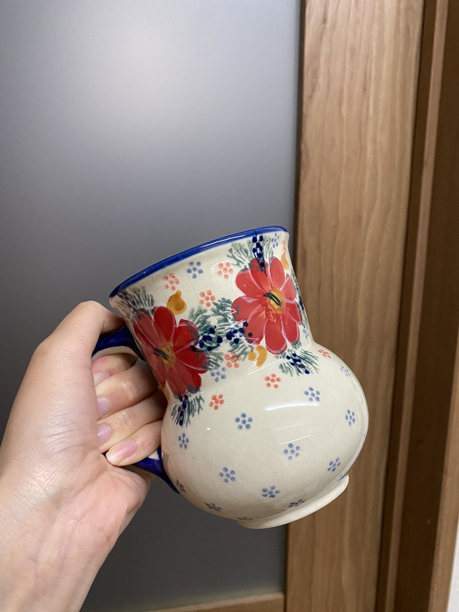 めちゃでかマグカップにまさかの疑惑が浮上 薄々勘づいてた Togetter