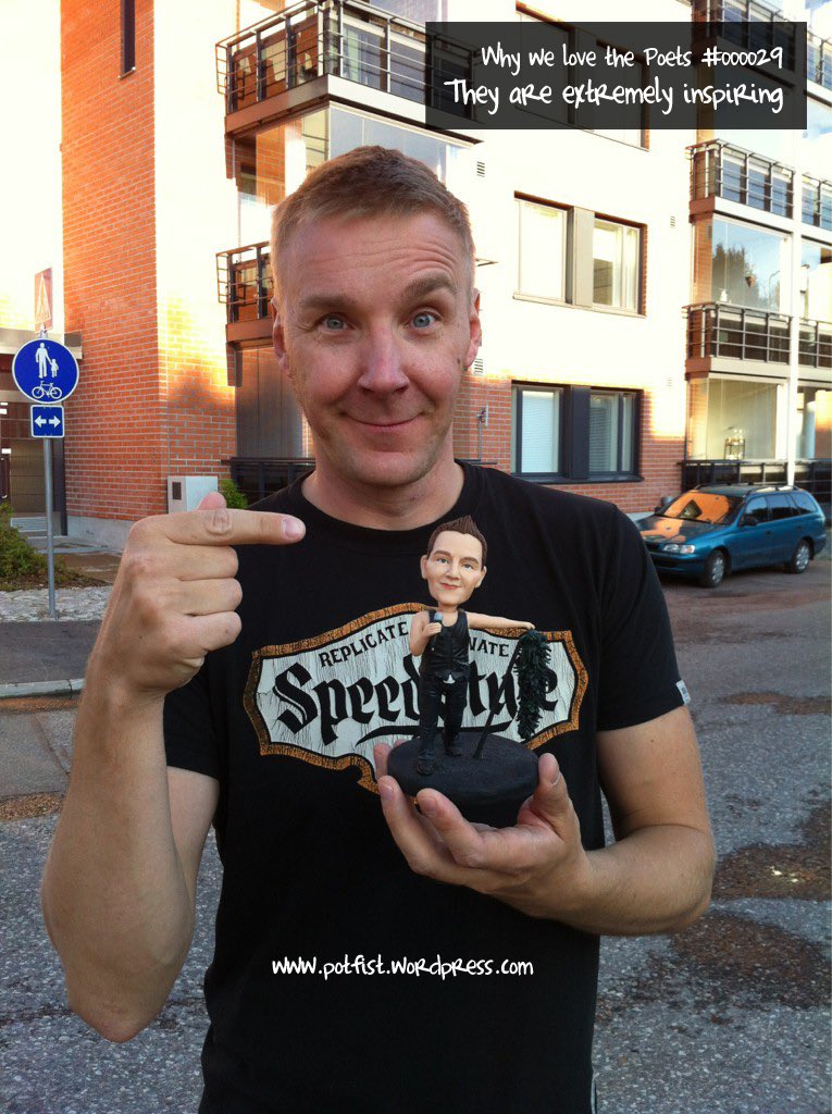 94wejdanW's tweet photo. 💝🎈✨
🗓 2021/12/05
💌Happy BirthDay🎈
🎶
😍🎤 #MarkoSaaresto 🎸🎼
😍🤷🏻♀️📦 https://t.co/6kY2y6Tu3B