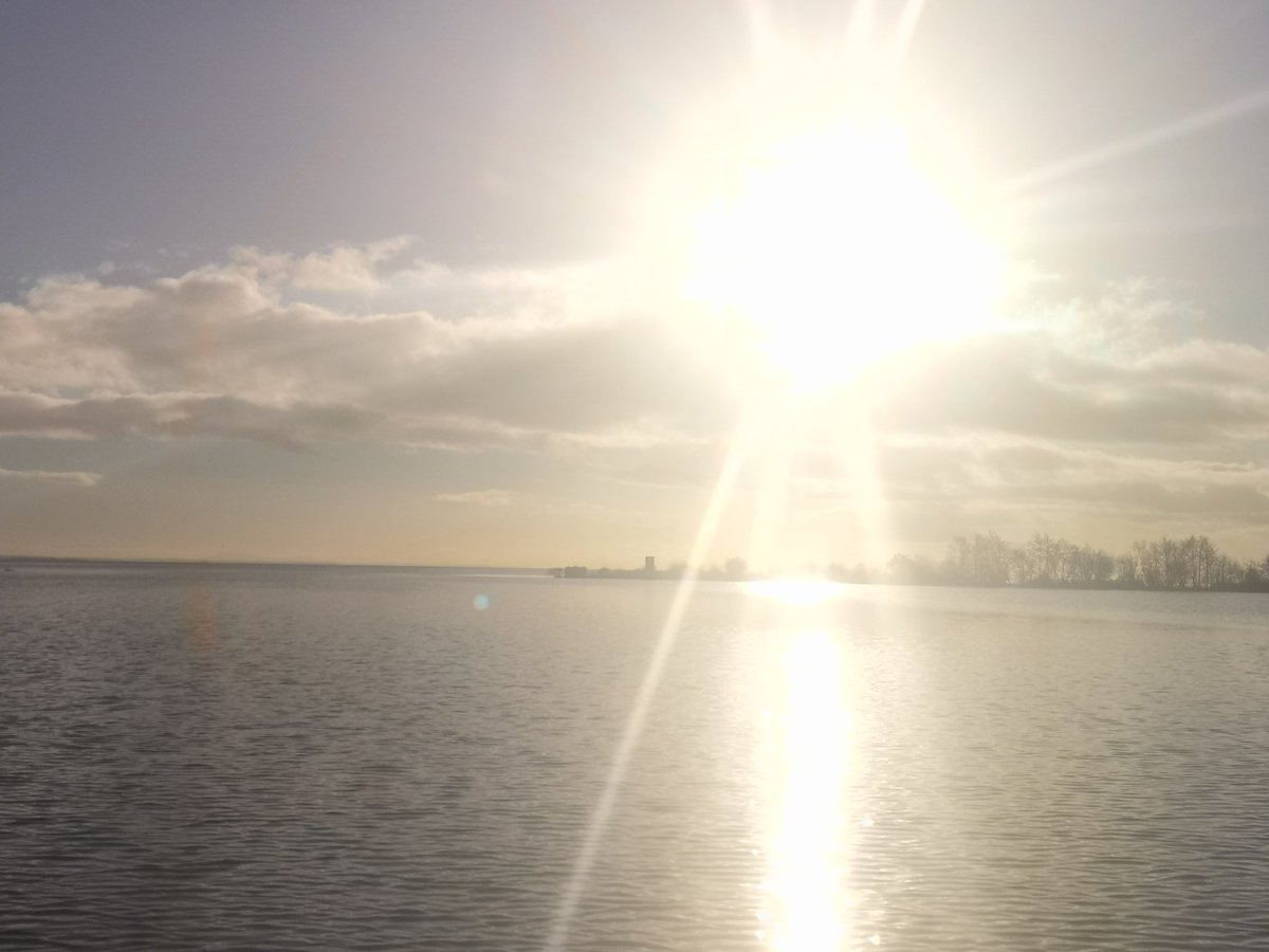 nevergiveupanne's tweet photo. Gorgeous morning on the Lough๐ #frozentoes #getoutdoors #healthandwellbeing https://t.co/qoNYQeBHqp