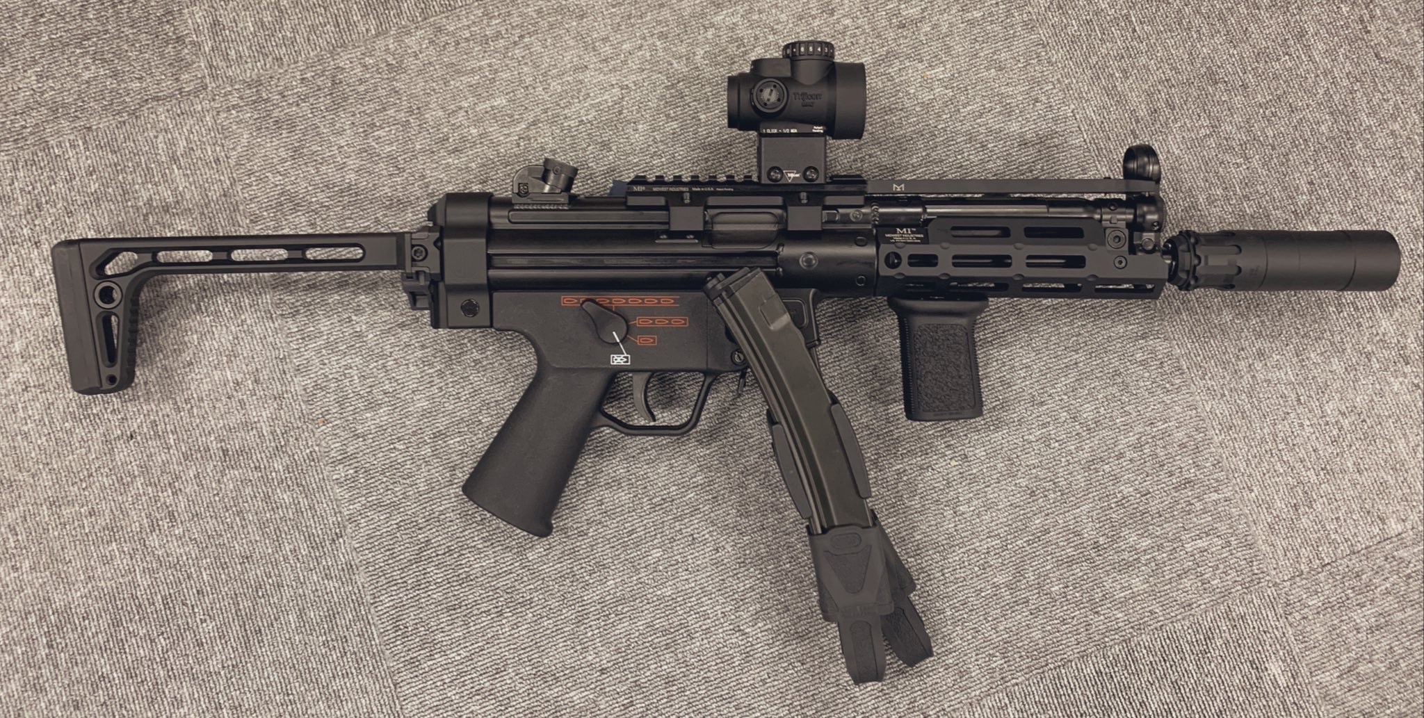 次世代MP5セット サイドアームズ 東京マルイ 次世代電動ガン MP5A5 レールハンド