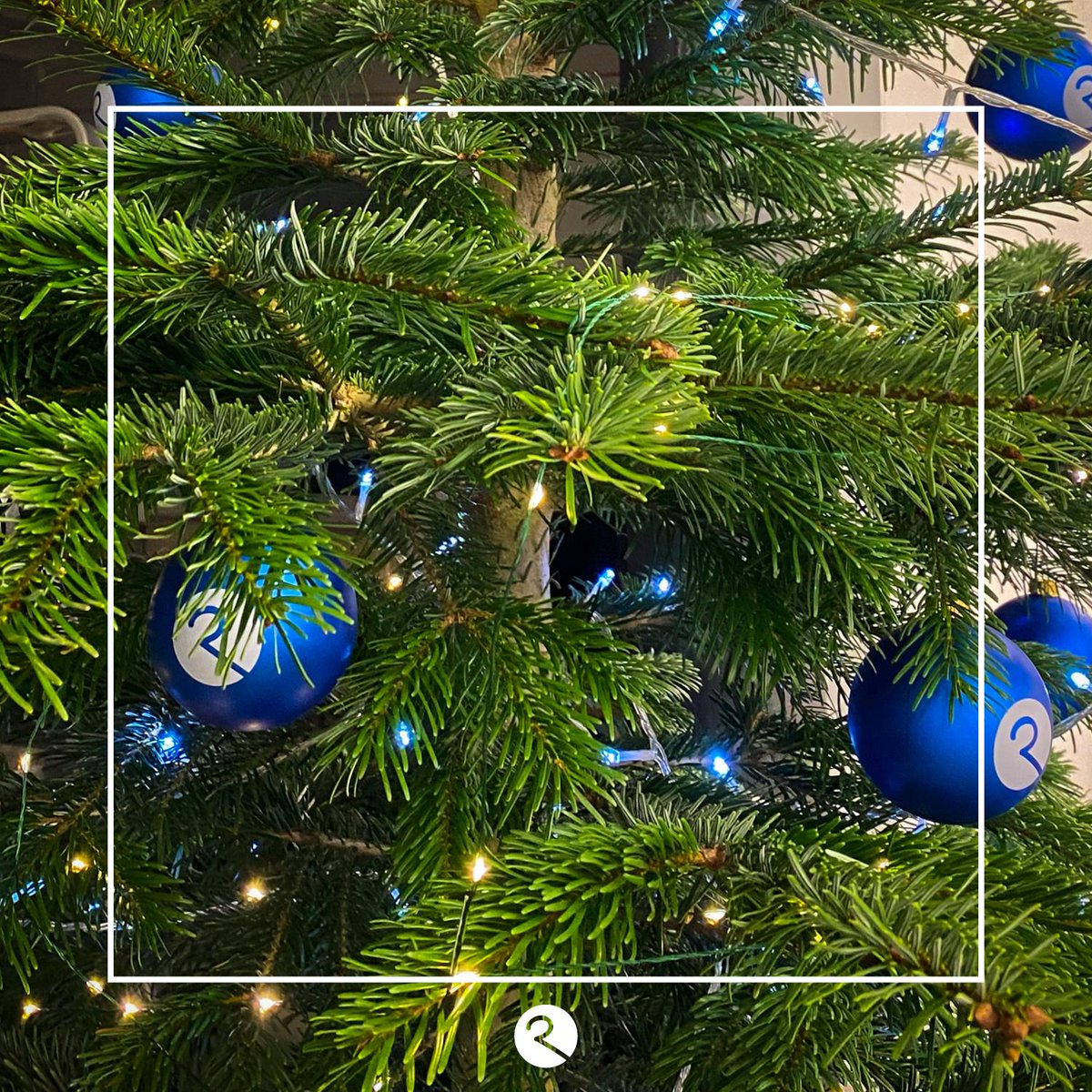 risscsolutions's tweet image. So langsam aber sicher kommt Weihnachten näher und da darf auch bei uns in der Rissc BASE langsam weihnachtlich geschmückt werden. Wir wünschen Euch allen einen schönen 2. Advent! 

#rissc #risscsolutions #ludwigsburg #printformer #printformerIO #web2print #xmas #weihnachten