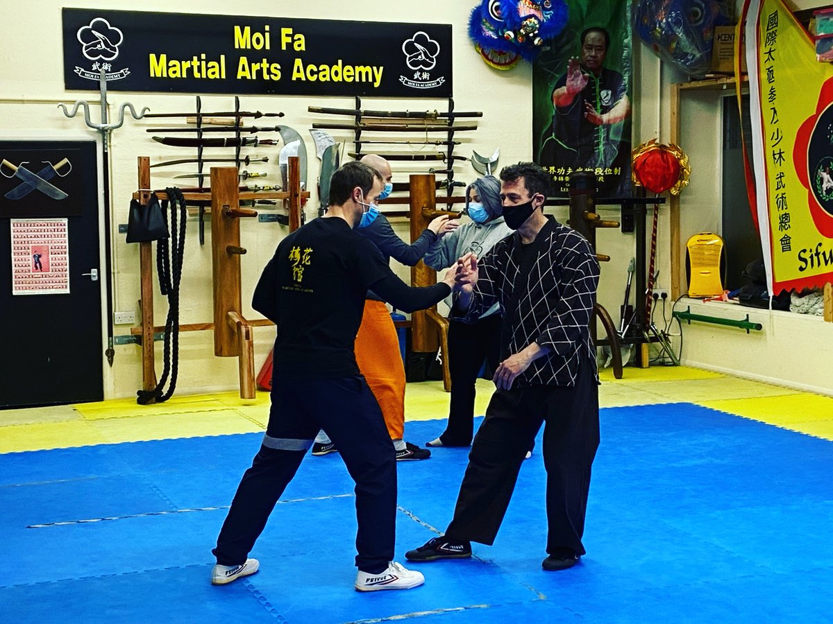 moifa_sifu's tweet photo. Tai Chi students working basic pushing/sensing hands this morning. Many people assume tai chi is just a slow exercise for old people but it can be a powerful martial art depending on how you train. #kungfu #taichi #newcastleclass #martialarts #pushhands #yangstyle https://t.co/4yKpMnCN0a