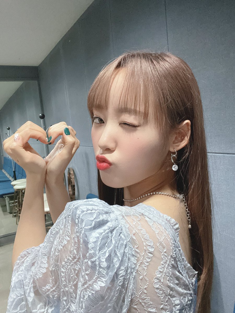 키링 덕분에 3 주 동안 
행복하게 낮잠에서 깨어났어요 ㅎㅎ 💖 
소중한 추억들 만들어준 우리 키링들 
많이많이 고맙고 사랑해요 🥰 
#위키미키 #시에스타 #마무리 #🌱