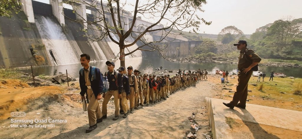 HQ_DG_NCC's tweet photo. #NCCAdventure 
National level NCC trekking camp is in progress from 01 to 10 Dec in Patratu Valley which presents the opportunity to trek amongst hills, rivers, lakes &amp; waterfalls. Approx 500 Cadets &amp; ANOs from MP&amp;CG, UP, Delhi and Bihar &amp; Jhar Dtes are enjoying the opportunity. https://t.co/RqYLkj0X56