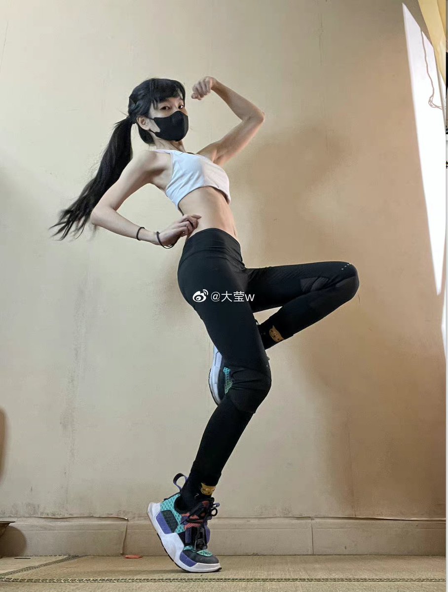 daying_liu's tweet photo. 朋友们，我是本人不是转载，我推特只有这个号，不怎么用推特而已哈哈哈。。#jojo https://t.co/Azq0Y6qfMp