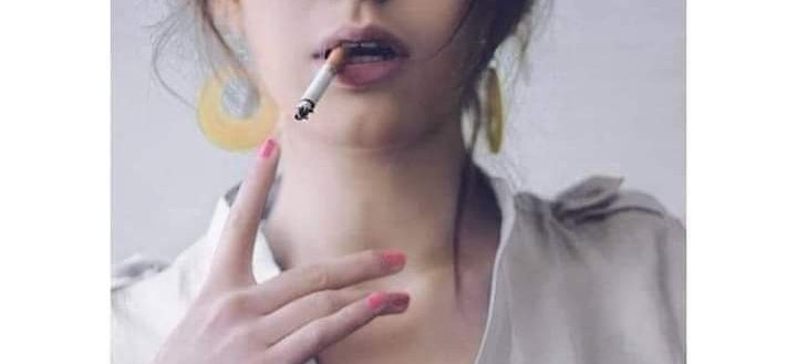 لڑکیوں میں سگریٹ نوشی کی شرح بڑھتی جارہی ہے اور افسوس ناک بات یہ ہے یونیورسٹیز میں سگریٹ 
نوشی فیشن بن چُکا ہے۔
#IncreaseTobaccoTax
@No1Mariya @ImranKhanPTI
