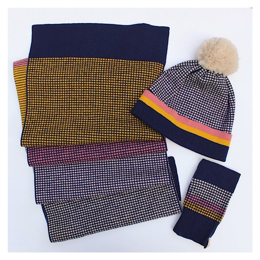 It’s the second day of <a href="/great/">CyberSafe</a> Online Christmas market. Link in bio to shop and don’t forget: FREE Lavender Bag with every order placed through the website today.
•
•
•
#dubiedknitting #choosewool #natural #knitwear #knittedtextiles #dubiedknit #knitspiration #artisan #m