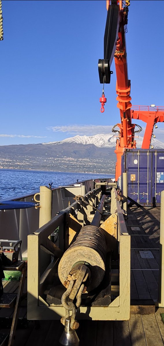 volcanomum's tweet photo. This is the gravity corer device we use to take seafloor sediment samples on #M178 #HazELNUT for paleooceanography, volcanology and pore-water geochemistry @geofluidchris. 🗻🌅🚢
@oceanandsociety @GEOMAR_en @kieluni https://t.co/nK8ZFQPWGB