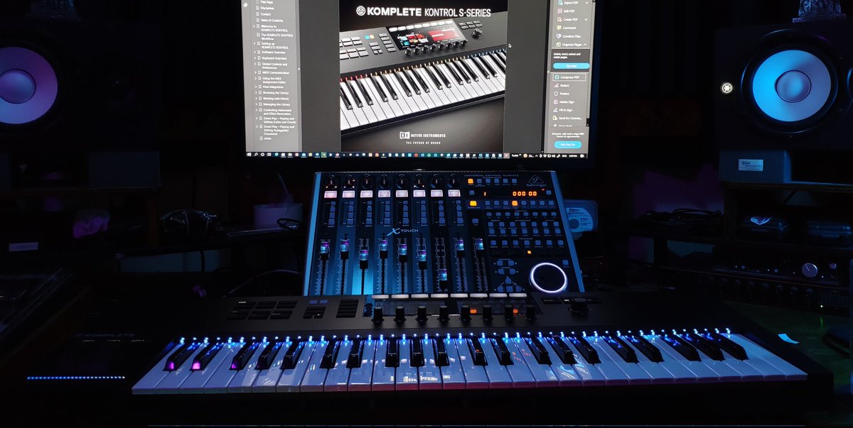 digitalsyndic8's tweet photo. YES!! Let's do this thing!
🎼🎹🎶🎼🎹🎶
#NativeInstruments #KompleKontrolMK2S49
#DigitalSyndicate https://t.co/A7xgczcsqu