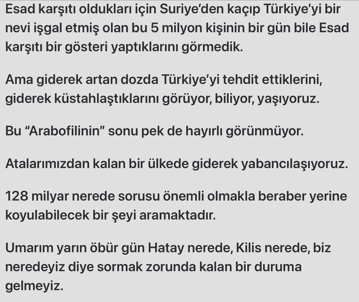 turanmurat9's tweet photo. Fatih Altaylı yazmış.
Biz Emevi Camii’nde namaz kılacaktık.
Suriye, açık açık Türkiye topraklarında gözü olduğunu açıkladı.
Gözün ortalıkta bir Atatürk aradı.
Ne yazık ki, yok.
Bakın başından beri “Göçmen sorunu Türkiye’nin beka sorunudur” derken hep bunu kast ettik. https://t.co/CFuDfrSRoD