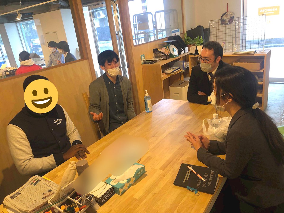 zeropc_jp's tweet photo. ICT4D Lab(@ICT4DJapan)さんが
オフィスに来てくださいました!
日本に来た時のこと、
#ZEROPC で働いてからのことを、
あたたかに、真剣に
聞いてくださいました!☺️
ICT×国際開発に取り組む
ICT4D Labさん。
ICT×国際開発の情報発信の他、
オンラインコミュニティも
運営されてます!🌍 https://t.co/bPcX7UXOB4