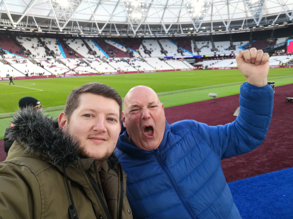 Great day out ⚒⚒😂
#Father&amp;Son 
#WhuChe 
<a href="/PaulLuckhurst/">Paul</a>
